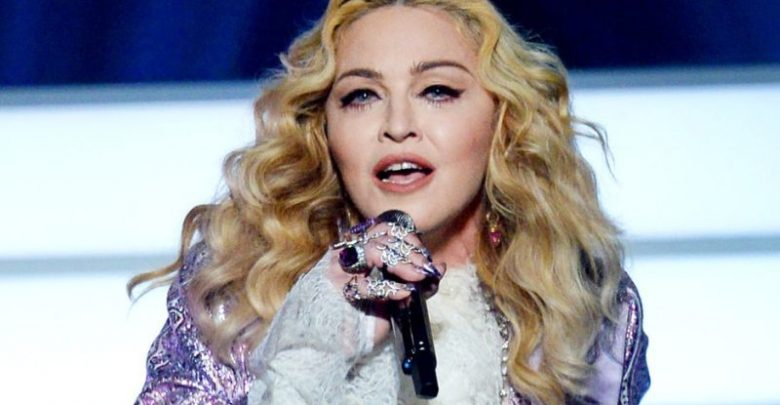 62742018 madonna