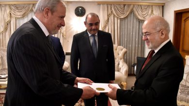 وزير الخارجية يتسلـم نسخة من أوراق اعتماد سفير كوبا الجديد غير المقيم في بغداد 5 681960