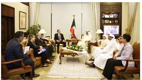 وكيل الخارجية الكويتية يناقش مع ماكورك المستجدات التي يبذلها التحالف الدولي في مكافحة تنظيم داعش الارهابي 5 وكيل