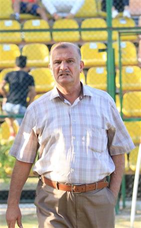 امانة بغداد تجدد الثقة بالمدرب ثائر احمد 1 مدرب