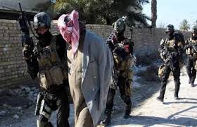 شرطة بابل : القبض على عدد من المطلوبين بينهم متهم بقايا خطيرة 4 قبض