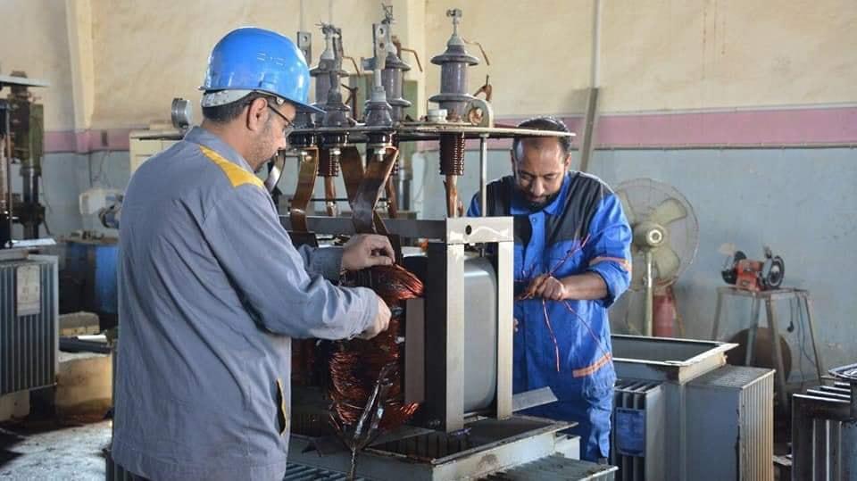 اصلاح 20 محولة كهرباء واعادتها للعمل في ذي قار 1 اصلاح