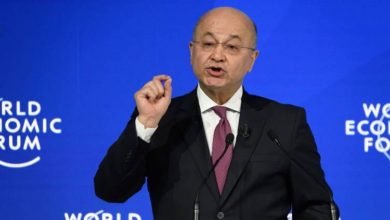 صالح في دافوس