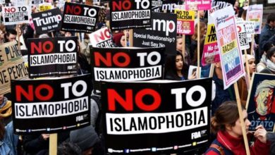 60 192144 guide about what to do if you see islamophobia 700x400