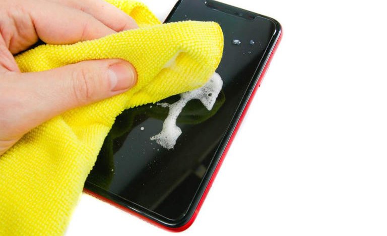 تكنولوجيا 3 نصائح لحماية الهاتف المحمول من كورونا 1 140 011823 coronavirus mobiles 3