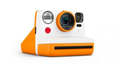 143 114126 four colors polaroid launches new instant camera 700x400