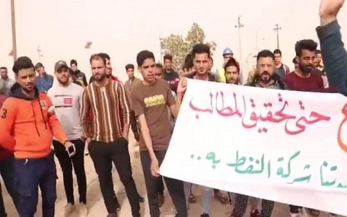 اعتصامات لخريجين قرب مستودع الفاو النفطي للمطالبة بإطلاق درجات وظيفية 1 FA425046 B92C 431A BC55 010FD8408CBE