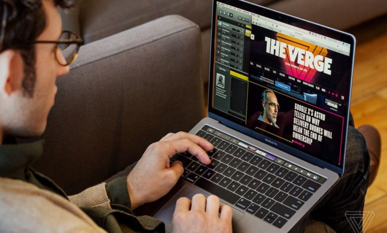 يمكن لحواسيب MacBook Pro المستقبلية دعم الإيماءات غير اللمسية 1 MacBook Pro 13 2019 1 1024x683 1