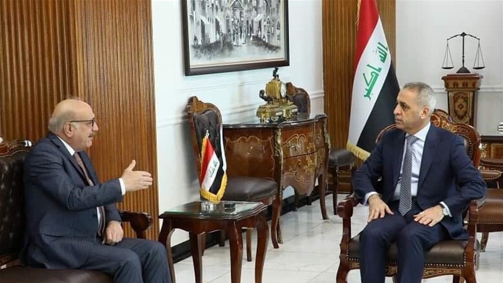 فائق زيدان ونقيب المحامين يبحثان تقليل الزخم الحاصل في المحاكم للوقاية من "كورونا" 1 رئيس مجلس القضاء الاعلى ونقيب محامين 1