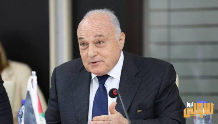 فيروس كورونا يؤثر على المستقبل المالي لحكومة فلسطين 1 140 210910 blurring damaged financial pales