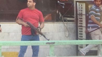 كاميرات المراقبة في ارجاء التحرير ترصد احد المعتدين 6 8FF69BB3 B922 4A07 B25F 250388355F18