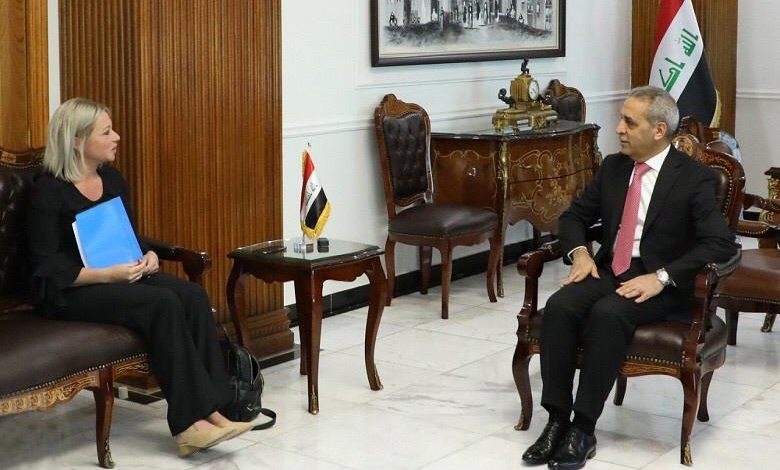 رئيس مجلس القضاء الاعلى يستقبل جنين بلاسخارت لبحث مخاطر كورونا 1 B4CEB1B4 8C01 4952 9360 26EEB82066DF