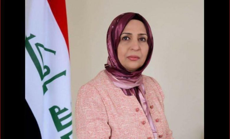 ندى شاكر : القوى السياسية تتقاتل والبلد "مفلس" 1 C3B50AC8 FB3D 4CA8 8B1B 0166B86FA012