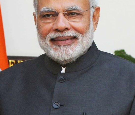 كورونا يقيد عمل الشركات الأستثمارية في الهند 1 PM Modi 2015