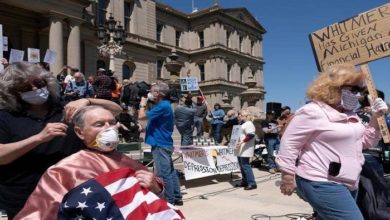 احتجاجات قص الشعر تنتهك إغلاق كورونا بولاية أمريكية 6 270A0626 B38E 4EA9 9D04 C3A1B952AB2B