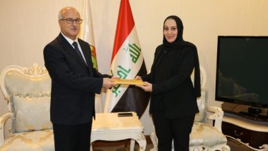 وزير التربية علي حميد مخلف يتسلم مهامه رسميا من سلفه سها خليل العلي بك 4 8BD9CA77 4C19 4F37 9776 076384217780