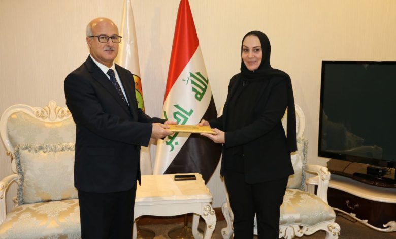 8BD9CA77 4C19 4F37 9776 076384217780