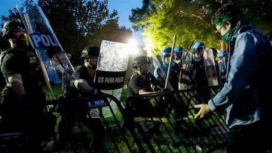 اشتباكات عنيفة وعمليات كر وفر في محيط البيت الأبيض 2 36F4548C 59B6 40EC 914F 2529E6D8068C