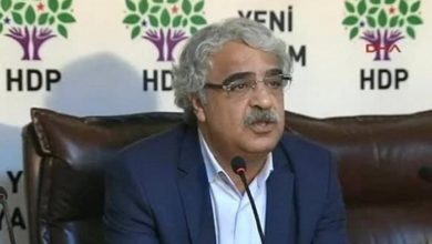 587C7D8F 2B24 4DEB 905C 8DD3A4E24E77