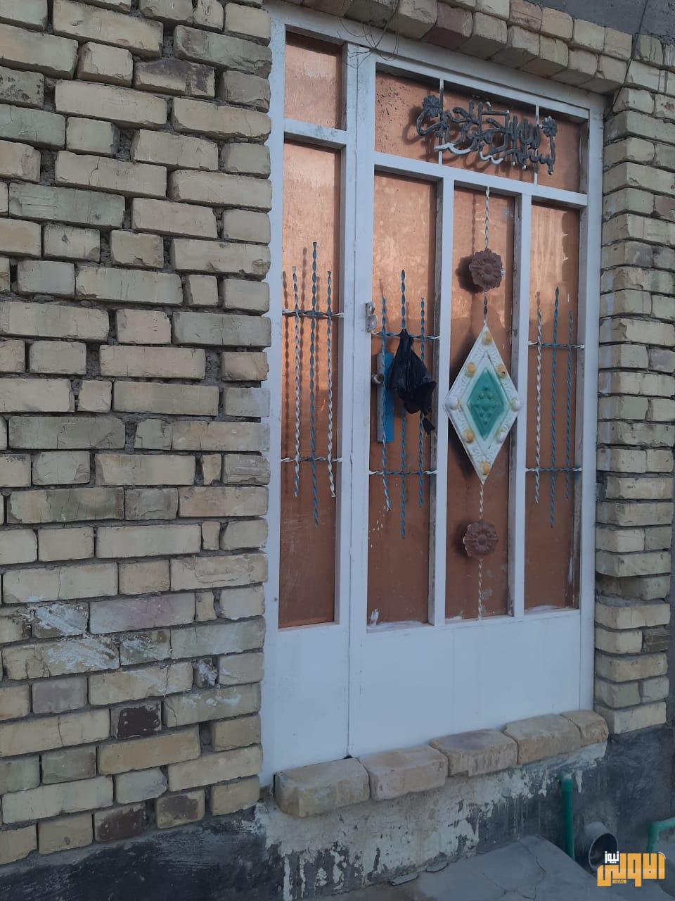 بالصور معالجة ثلاث رمانات معلقة بباب أحد المواطنين بالبصرة 5 629620203611c23c c540 4f55 909f f6ee8dd9e993