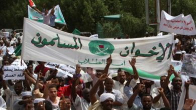 السودان يواصل حملة تطهير الإخوان.. طرد 98 مستشارا بوزارة العدل 3 9CD34234 CC5C 4557 AE3E EBDD043E2633