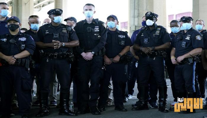 بـ10 قوانين صارمة.. نيويورك تواجه عنف الشرطة 1 E0AC3842 9276 4FB6 898D 872FAAC8B819