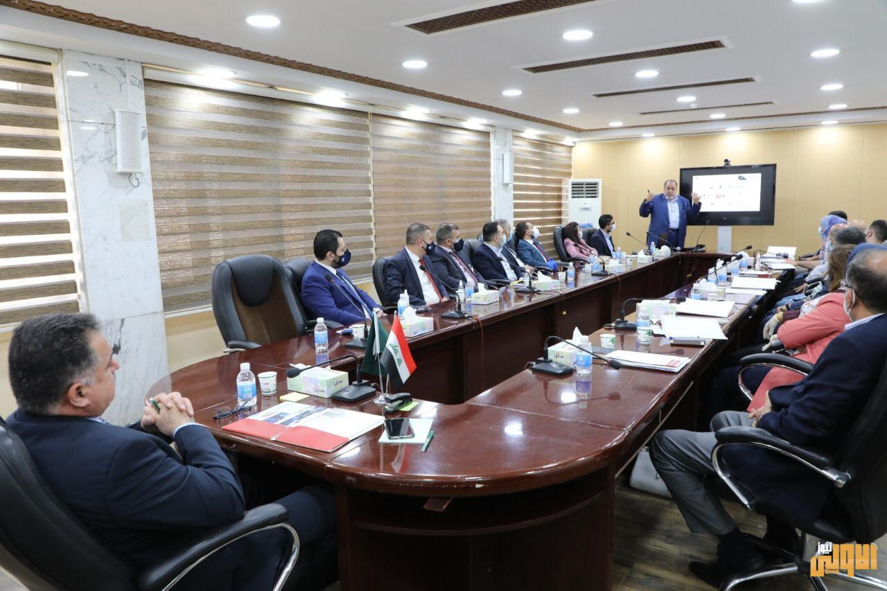 النقل تبحث مع الاتصالات تطوير الانظمة الالكترونية في الخطوط الجوية العراقية لمواكبة التطور العالمي 1 1FB0DACD BD4A 41DE 8553 01C1775F92B0