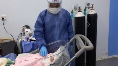 الصحة : نجاح ثاني عملية ولادة قيصرية لأم مصابة بفيروس كورونا بكربلاء 3 54A9B2F9 C837 46DC 8C2B BED66352E0B7