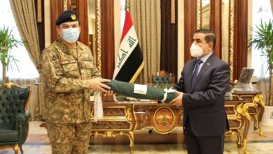 وزير الدفاع يلتقي الملحق العسكري الباكستاني 3 FB IMG 1596021897774