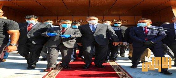 الكاظمي يشيد بابناء الجيش الابيض : سجلوا مأثرة في تفانيهم ولم يتراجعوا عن تقديم الخدمات 1 image 17