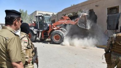 شرطة البصرة تنفيذ حملة لرفع التجاوزات عن بعض الاماكن بقضاء المدينة 2 ٢٠٢٠٠٧٠١ ١١١٥٠٢ 1