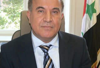 وفاة مستشار رئيس الجمهورية وسفير العراق السابق أحمد بامرني 5 70DCE284 F91E 420D 9529 B2ADDF776B36