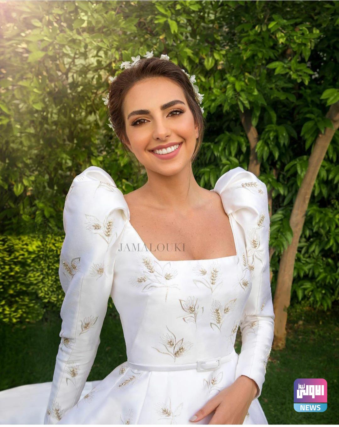 فاليري أبو شقرا بإطلالة ملكية في حفل زفافها وفستان قصير ...إيهما أجمل ؟؟ 9 ٢٠٢٠٠٨٠٢ ١٣٢٨٢١