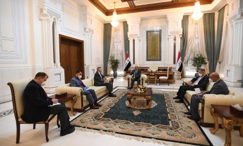 1FB64102 FF0B 4933 9589 3036182FC4A9