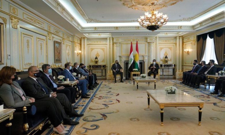 66403A12 702A 4E04 A675 ACBE6855FE53