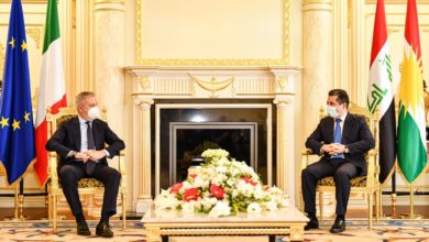 946AD741 CB9C 44C1 8BF5 C7B18E79649D