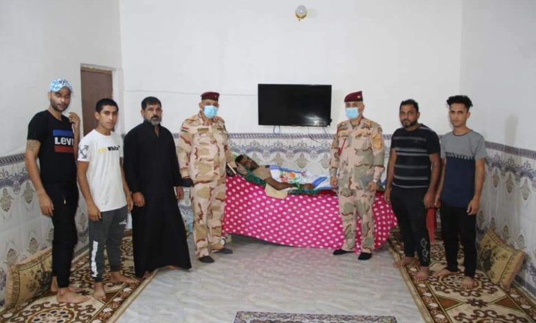 لجنة من قيادة عمليات بغداد تزور أحد جرحى الجيش العراقي الأبطال 1 FB IMG 1600169824488