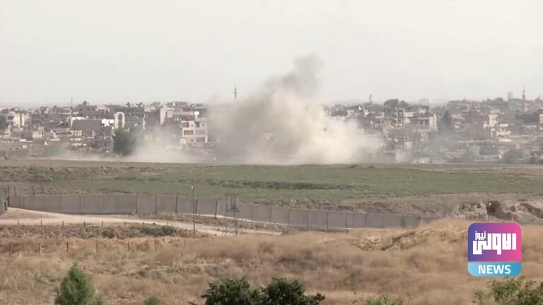 تصاعد عمود دخان بعد قصف تركي لمدينتي القامشلي ورأس العين السوريتين الحدوديتين مع تركيا