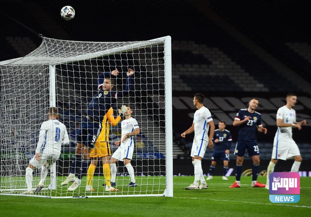 إصابة مدرب سلوفاكيا ولاعبين اثنين بفيروس كورونا 1 3466424 000 8RW44G