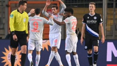 بايرن ميونخ يهزم مضيفه بيليفيلد برباعية 2 Eki oNWWAAYDfAm 620x330 1