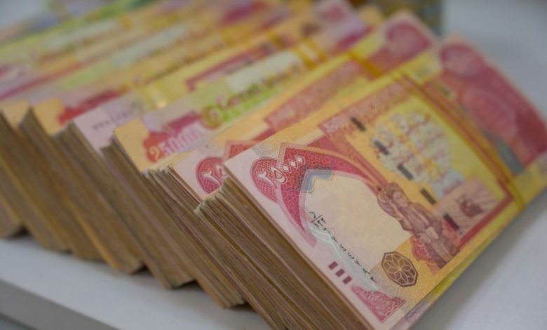 وزير الهجرة يوجه بإطلاق منح مالية للنساء النازحات في ديالى 1 رواتب 1068x673 1