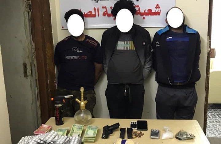 القبض على 3 متهمين وبحوزتهم كميات من الحبوب والمواد المخدرة في بغداد 1 25EA3AE6 08D2 43D2 92F9 D30E5D39D180