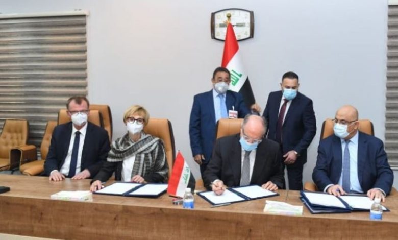 DC832563 7638 4F68 AF29 A8EA882ADC18