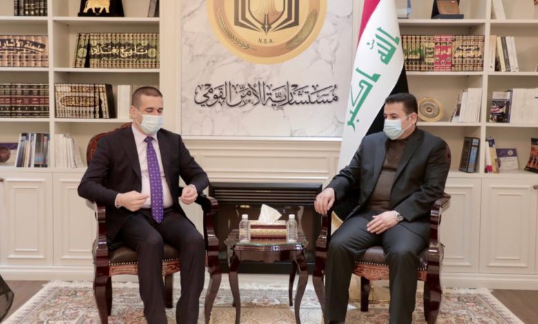 E73748B3 121F 4300 804D CF86E71E6AE5