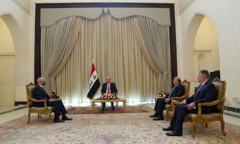 761AD526 3E46 42C5 8DCC 344D3992F132