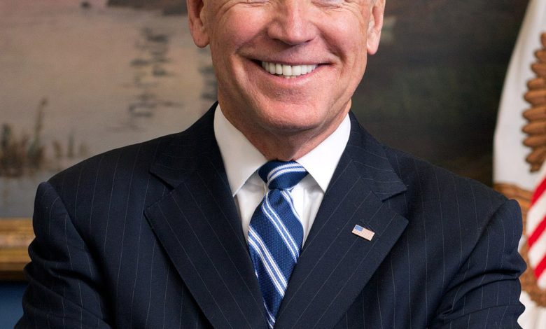 1200px Joe Biden official portrait 2013 cropped