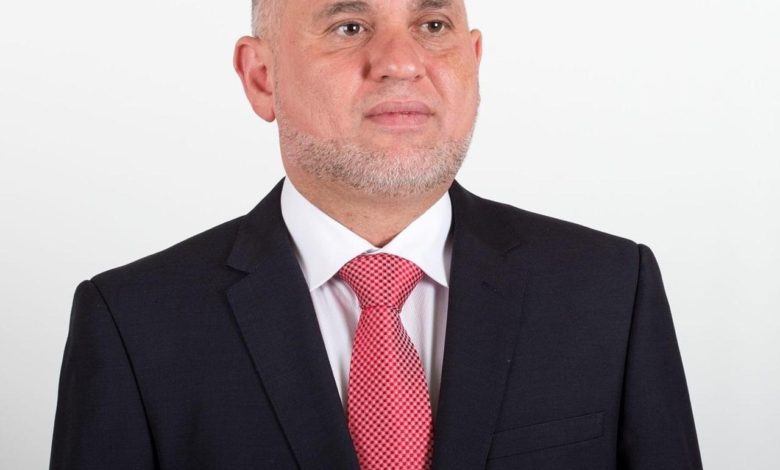 2B0C940A 734E 4211 B866 6B0646B4D3BB