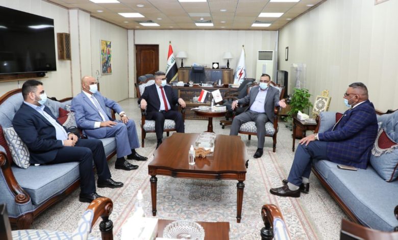 وزير الكهرباء يستقبل وفدا من مكتب الإعلام والاتصال الحكومي في الأمانة العامة لمجلس الوزراء 1 4992DEAC BE11 4A8D B31C DA2993467D03