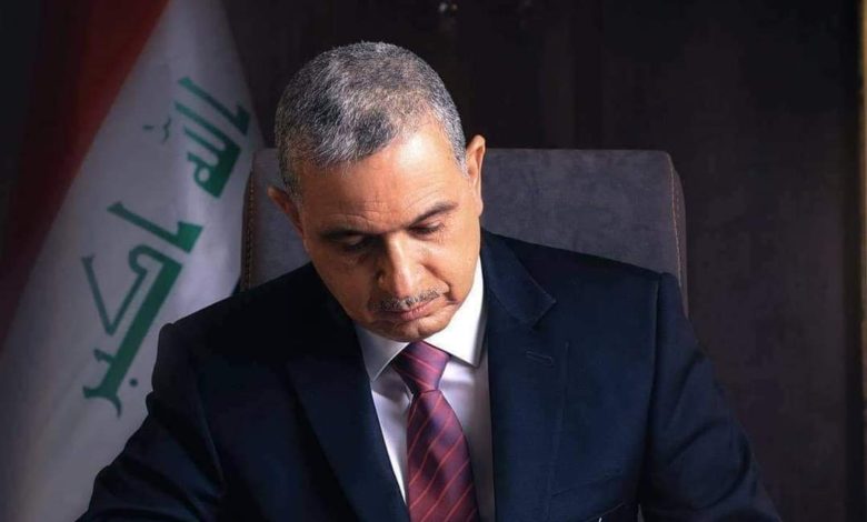 وزير الداخلية عثمان الغانمي يهنئ الضباط المشمولين بالترقية في جدول كانون الثاني لعام 2021 1 FB IMG 1609847893906