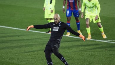 "ماركو دميتروفيتش" أول حارس يسجل هدفاً في الليجا منذ 10 سنوات 17 Marko Dmitrovic 1